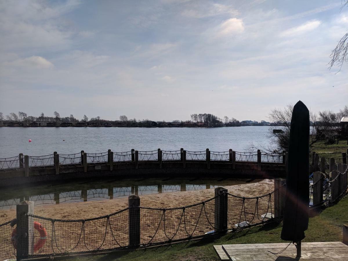 P&D'S Pearl Caravan At Tattershall Lakes Country Park Hotel Exterior foto